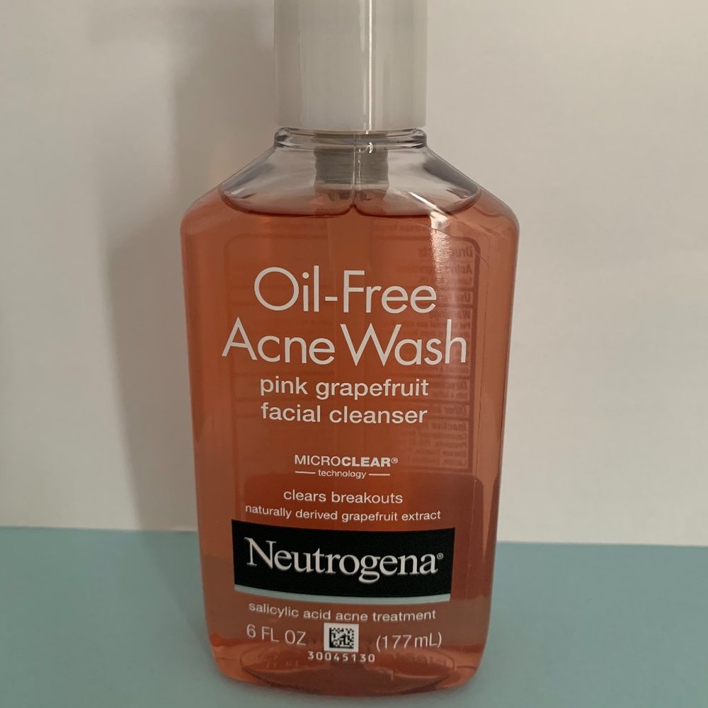 Neutrogena® Oil-Free Acne Wash Pink Grapefruit Facial Cleanser